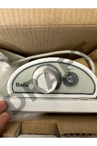 (Вскрытая упаковка, царапины и вмятина на корпусе, другой модуль управления, должно быть два уровня нагрева , а тут выкл и вкл) Конвектор Ballu Enzo  BEC/EZMR-500 500Вт белый