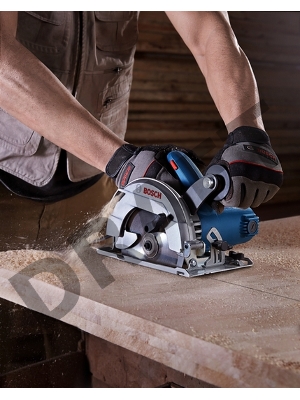 Пилы электрические сабельные, ленточные, Лобзики Bosch GKS 600 06016A9020 Пила дисковая { 1200 Вт, 5200 об/мин, 165х20мм мм, 3.6 кг }