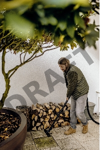 Строительный пылесос Karcher WD 3 S V-17/4/20 1000Вт (уборка: сухая/сбор воды) желтый