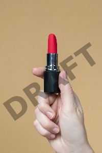 Вибратор помада Mira, цвет черный (INFINITE)