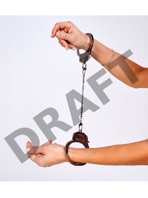 Эксклюзивные наручники со сменными цепями (Be Mine) (One Size)