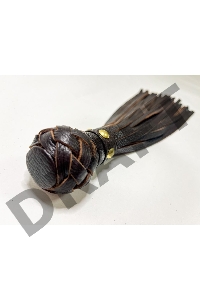 Коричневая генитальная кожаная плеть - 30 см.